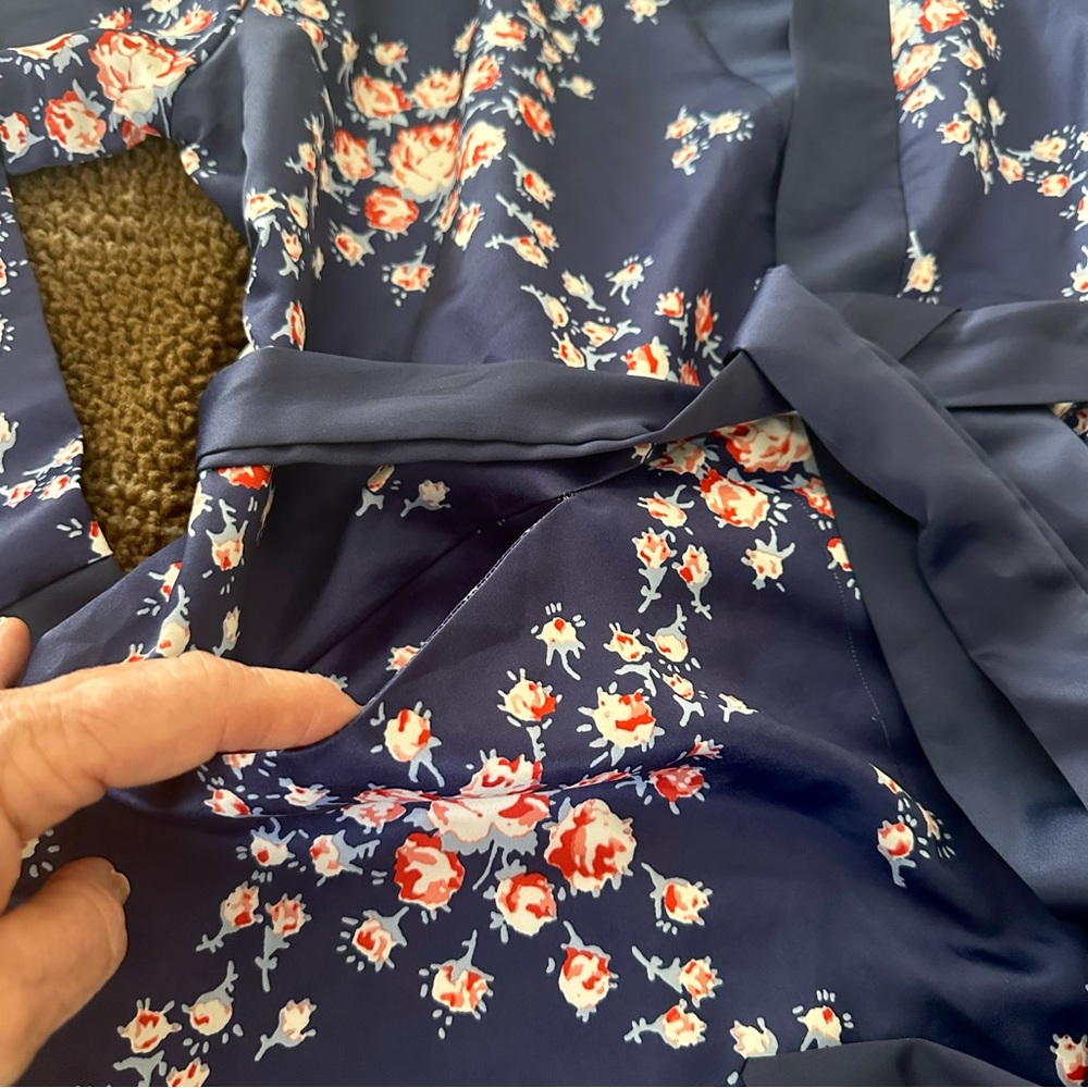 NWT Morgan Lane Short Robe - Picture 4 of 11